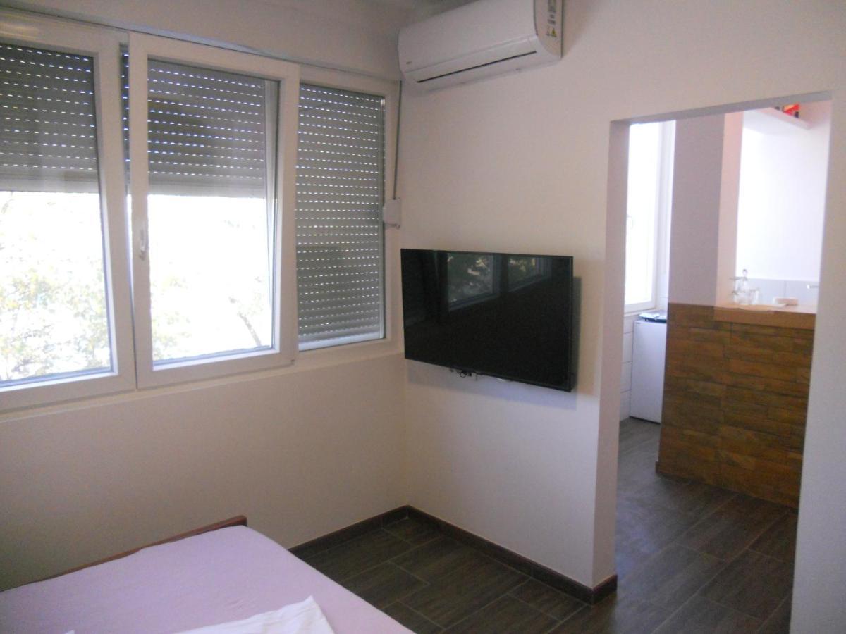 Apartmani Bonaca U Centru Niksica Екстер'єр фото